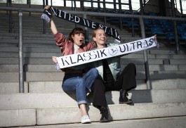 A Portrait of Catharina Waschke and Judith Schor of Deutsche Staatsphilharmonie Rheinland-Pfalz in Ludwigshafen by Francesco Futterer, a freelance photographer based in Mannheim 